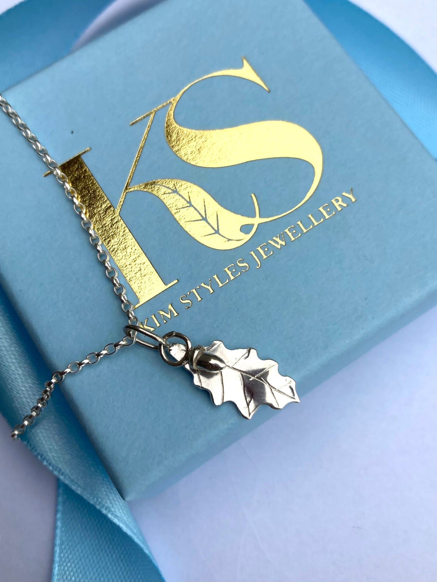 Small Oak and Acorn Pendant