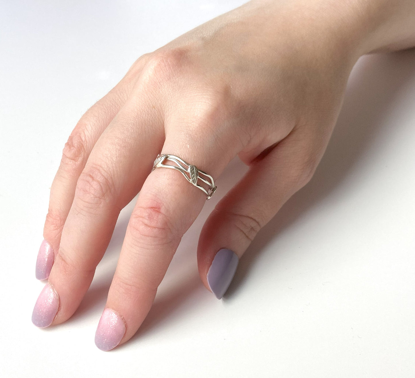 Entwined Leaf Ring