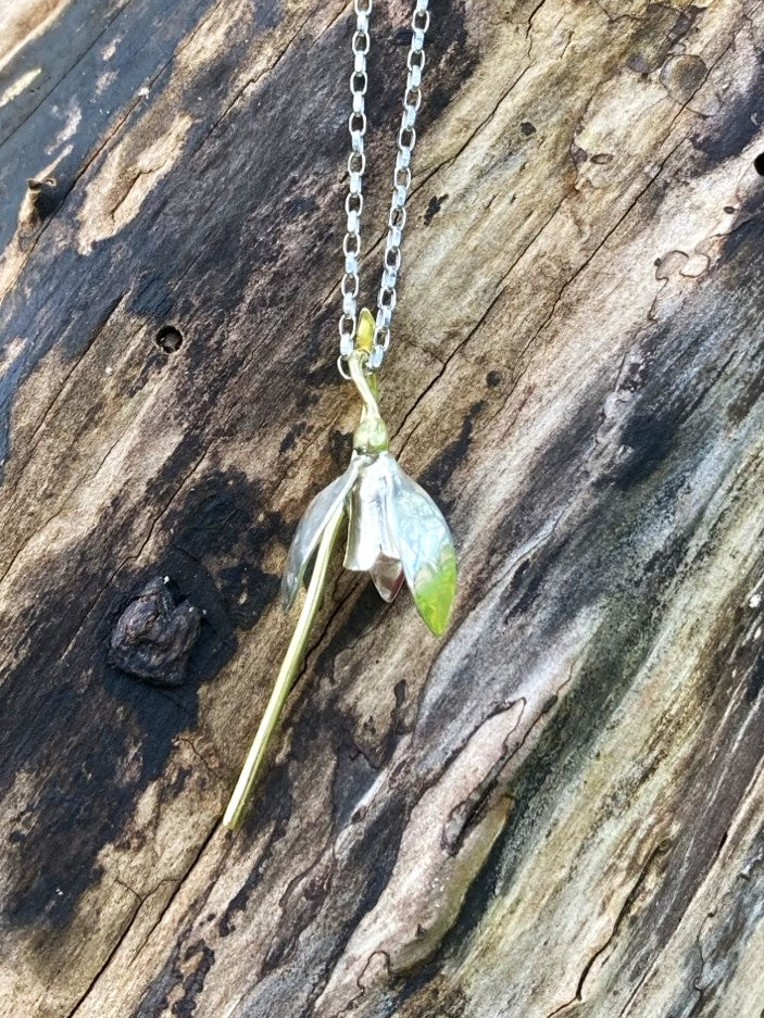 Darling White and Green Gold Galanthus Snowdrop pendant on white gold chain