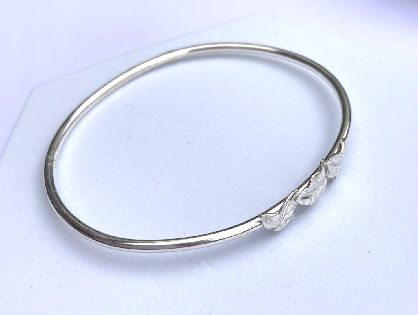 Trilogy Ivy Leaf Bangle