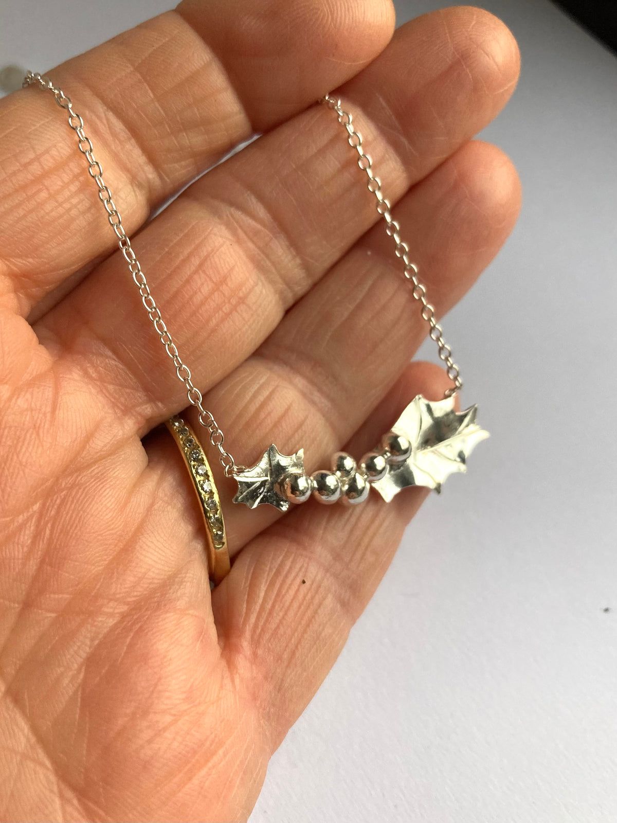 Greenwood Collection Holly Leaf and Berries Bar Necklace
