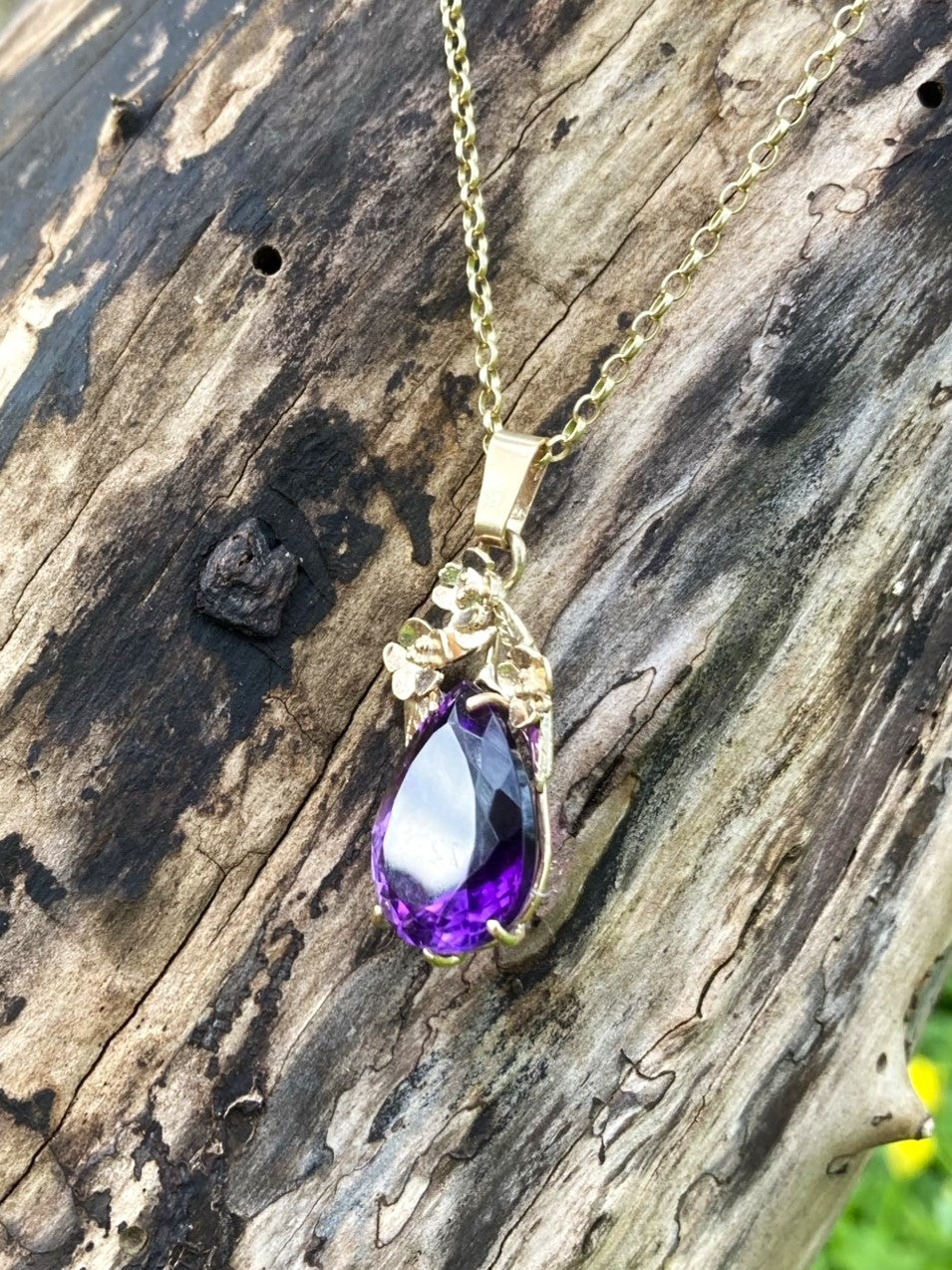 Fabulous Pear Shape Amethyst Gold Floral Pendant Necklace