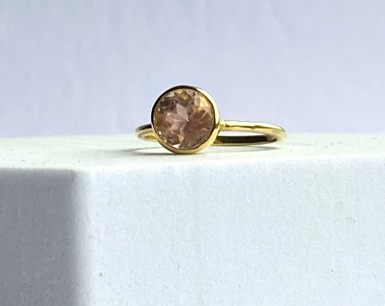 18ct Gold Pale Pink Tourmaline 2 Carat Solitaire ring